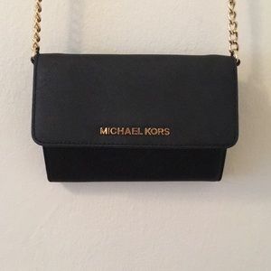 BLACK Michael Kors Jet-Set Leather Crossbody Bag